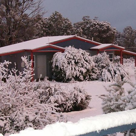 Highland Cabins And Cottages At Bronte Park Room photo
