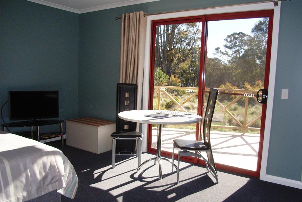 Highland Cabins And Cottages At Bronte Park Room photo
