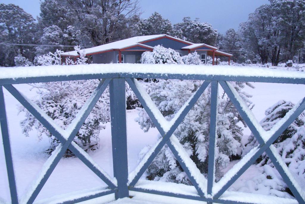 Highland Cabins And Cottages At Bronte Park Room photo