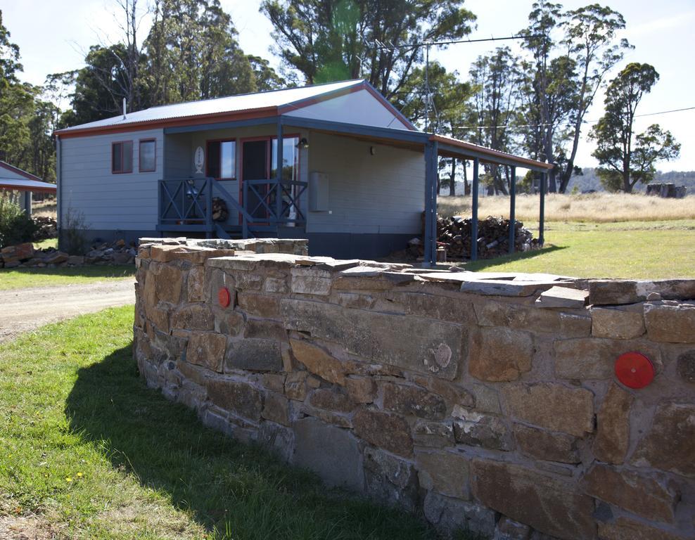 Highland Cabins And Cottages At Bronte Park Room photo